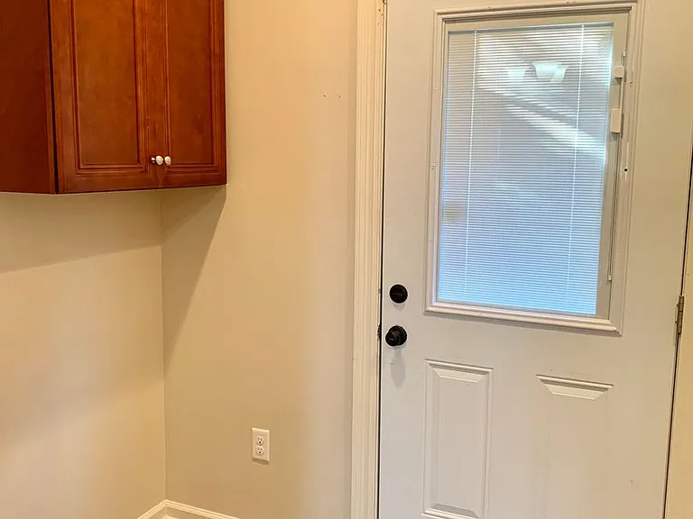 109 Ella St — Photo 7
