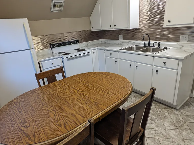 316 S Macomb St #2 — Photo 10
