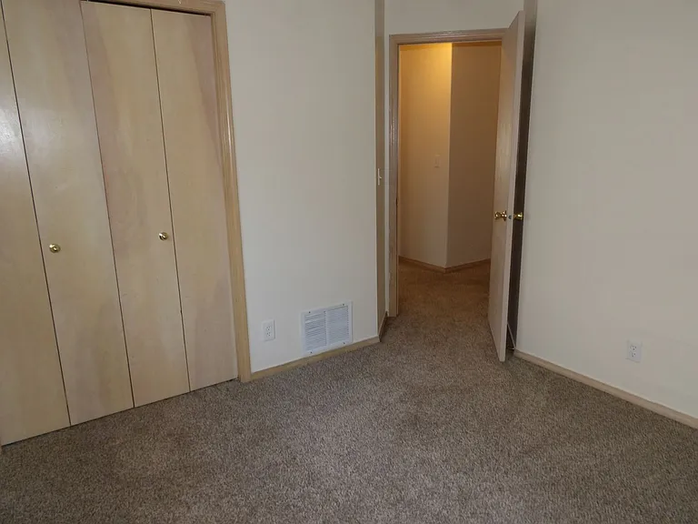 1700 W Canfield Ave — Photo 8
