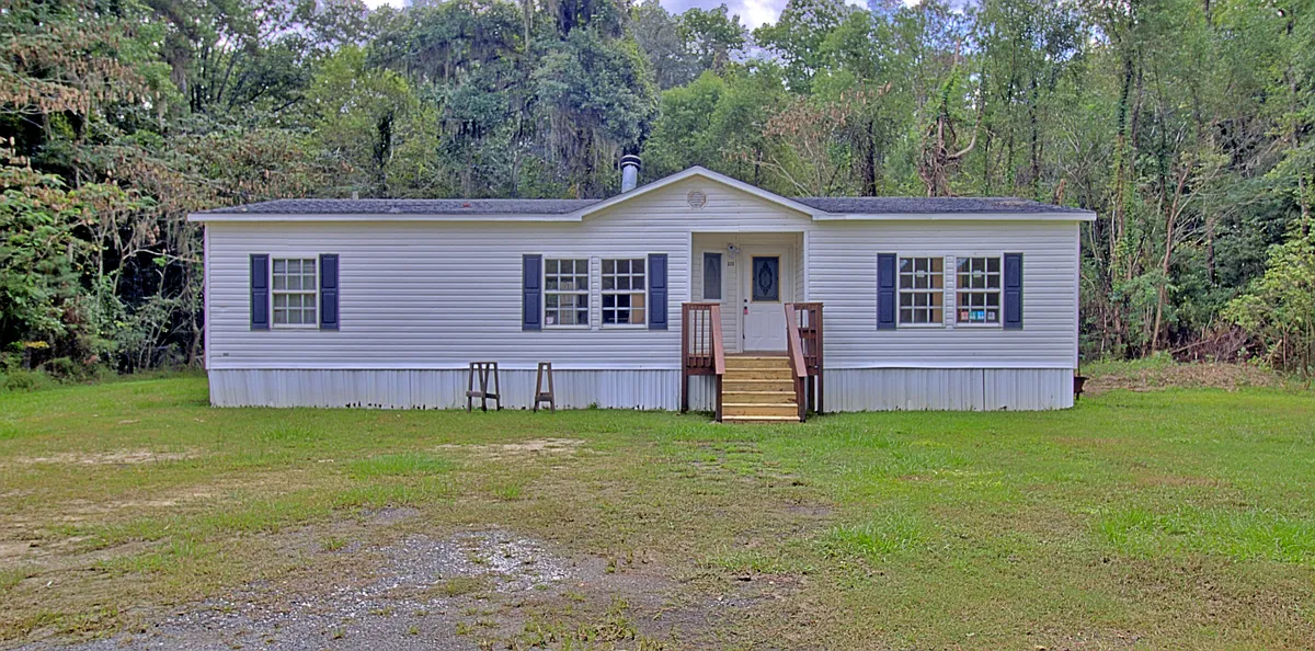 Building Photo - 235 Fleming Loop Rd