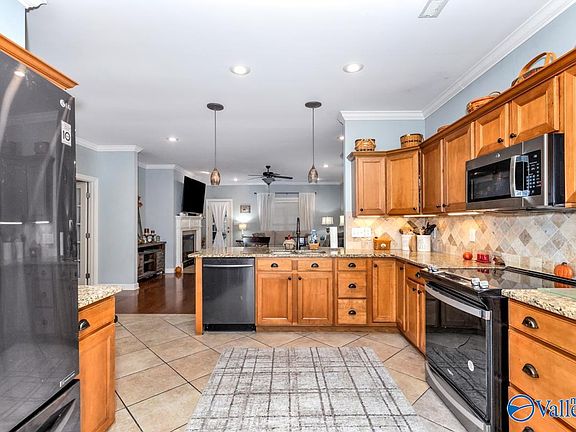 5th image of 3102 Daybrooke Cir SE