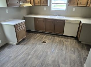 126 Hemlock Dr #126, Marysville, OH 43040
