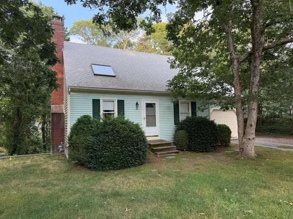 26 Richard Road, Yarmouth Port, MA 02675