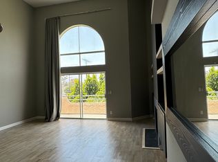 5604 Rhodes Ave, Valley Village, CA 91607