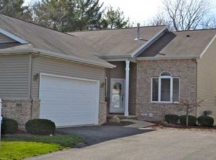 1411 Weatherhill Ct, East Lansing, MI 48823