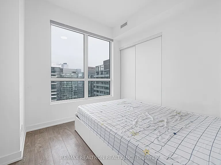 108 Peter St #4302 — Photo 29