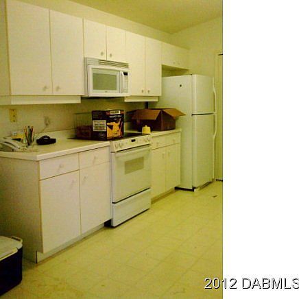 2nd image of 431 Harbour Town Ln N