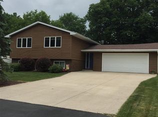 3805 N Capitol Ct, Appleton, WI 54913