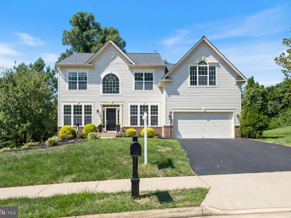 3318 Barnetts Crossing Pl, Triangle, VA 22172