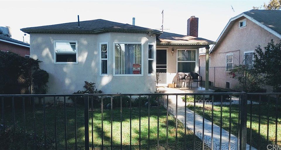 1st image of 1125 E 88th Pl