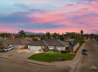 525 Quail Rock Ave, Bakersfield, CA 93308