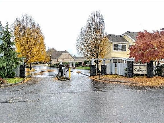 5th image of 17146 SE 23rd Dr Unit 4