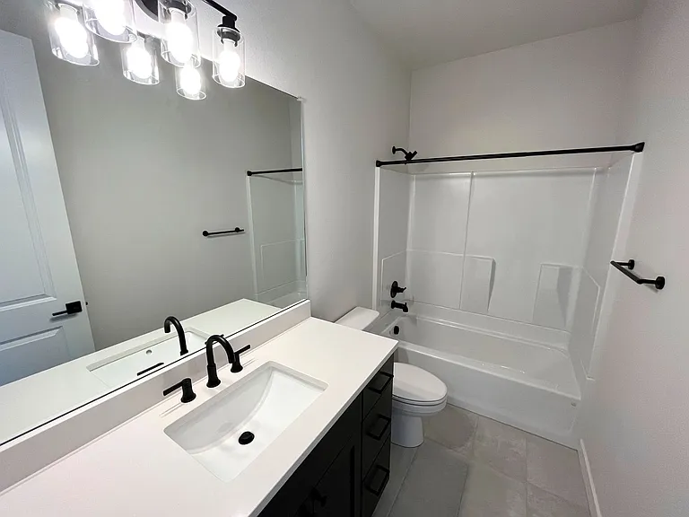 4723 N Williams Ave — Photo 13