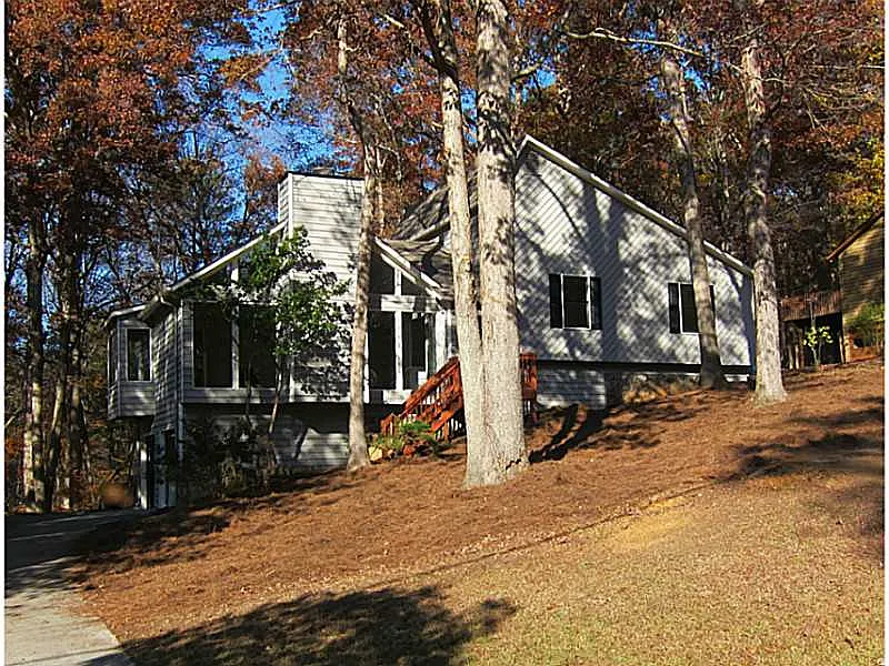 4121 Inola Trl NE photo 1