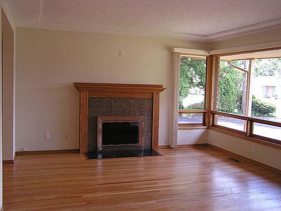 Wood Burning FP, Beautiful Hardwoods Throughout