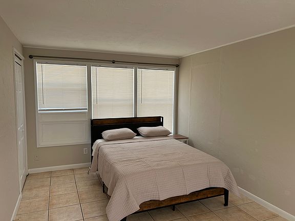 3rd image of 5610 18th Ave S #1