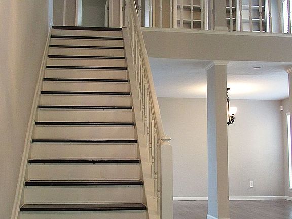 2nd image of 3311 Golden Willow Dr