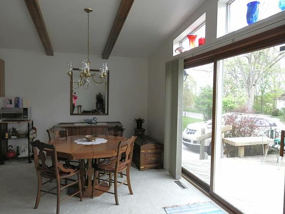 Nice open floor plan with floor to ceiling windows
