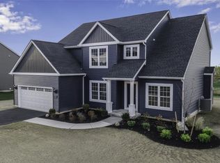 3358 Cross Crk, Hamburg, NY 14075
