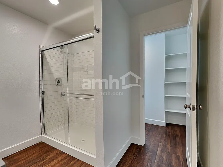 4239 W Saint Charles Ave — Photo 13