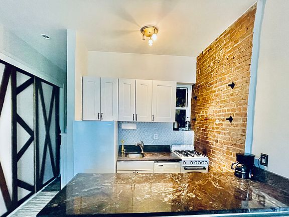 3rd image of 515 E 88th St APT 2C