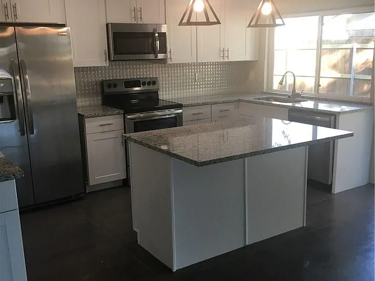 1531 Camelia Dr — Photo 4