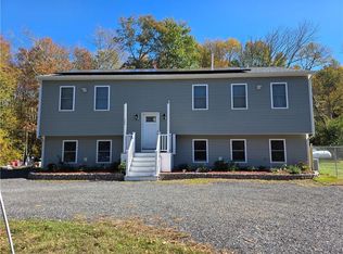302 Chopmist Hill Rd, Glocester, RI 02814