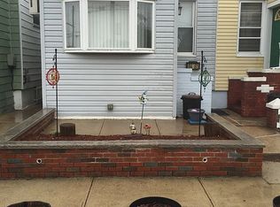 6461 59th Ave, Maspeth, NY 11378