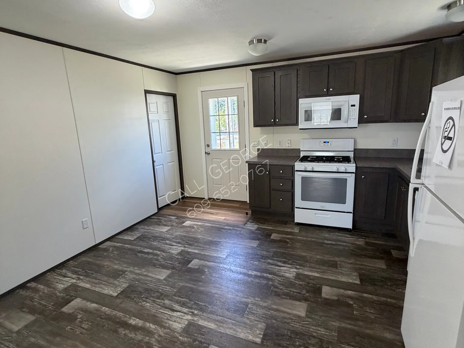 3 bed, 1232 sqft, $2,375 — Photo 2
