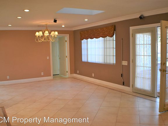 4th image of 17561 Brent Ln