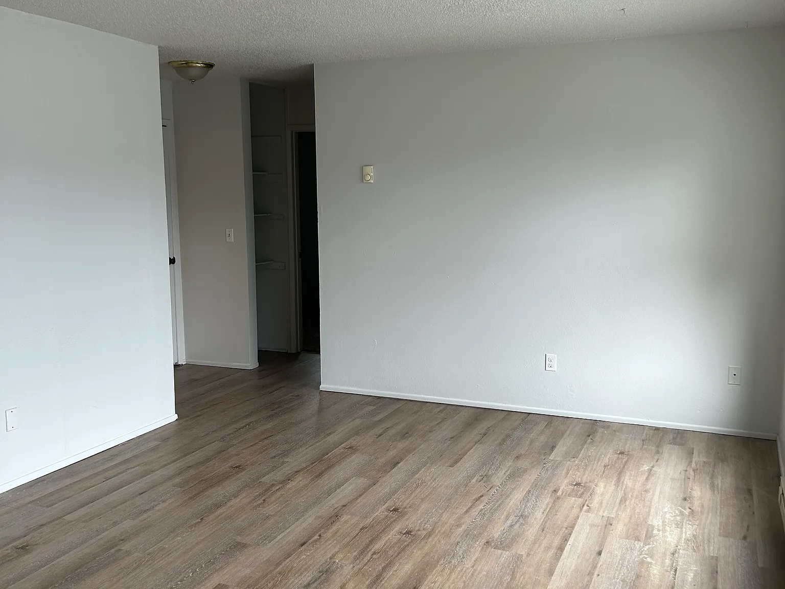 5344 SE 17th Ave — Photo 2