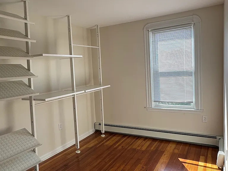 24 Potter St #3 — Photo 9
