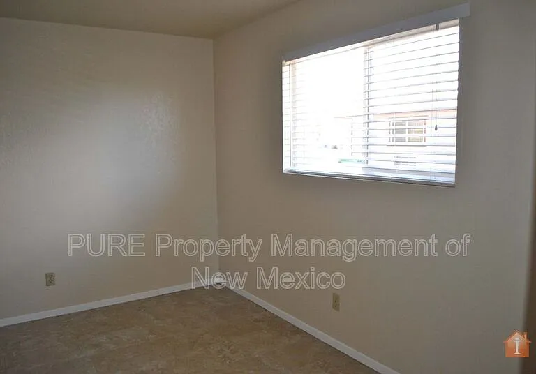 1707 E 23rd St #4 — Photo 5