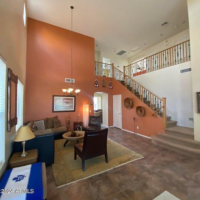 1st image of 3749 E Meadowview Dr