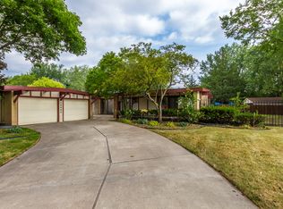 29090 Lone Elm Ln, Southfield, MI 48076