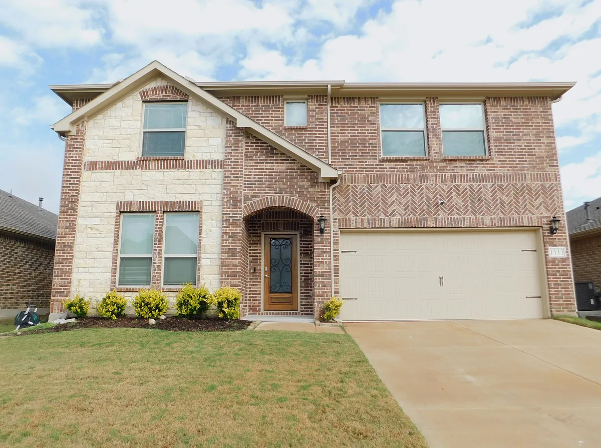 Building Photo - 1111 Saddle Ridge Dr