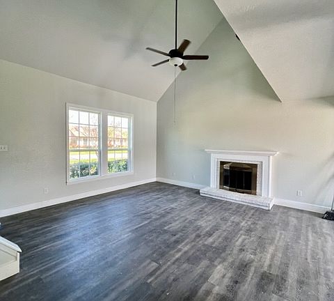 3rd image of 507 Grand Teton St