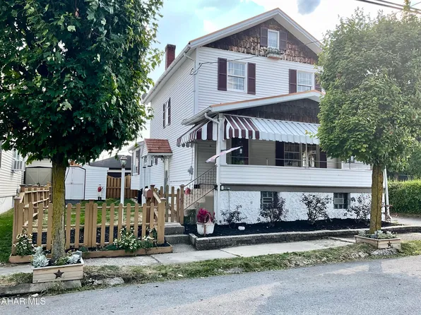 927 28th St, Altoona, PA 16601