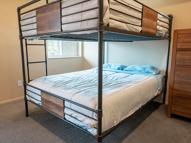 2000 Prospector Ave #414 — Photo 4