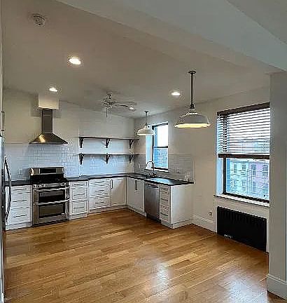 5th image of 28 2nd Pl APT 2