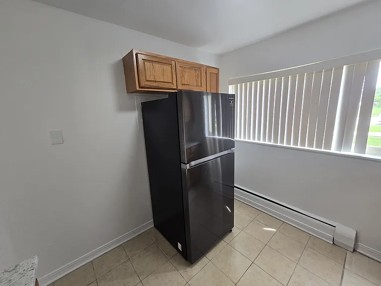Kitchen 9'0"x 10'0"