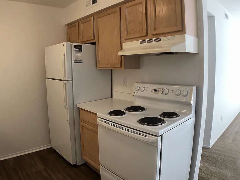 Prentiss Pointe Apartments — Photo 133
