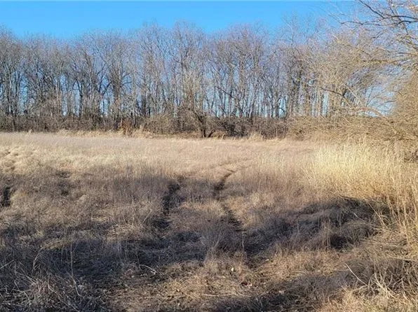 247th Victory Rd, Spring Hill, KS 66083