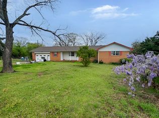 102749 S 4629th Rd, Sallisaw, OK 74955