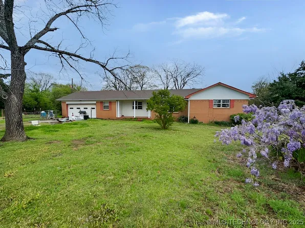 102749 S 4629th Rd, Sallisaw, OK 74955
