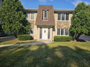 1131 N La Grange Rd #1N, La Grange Park, IL 60526