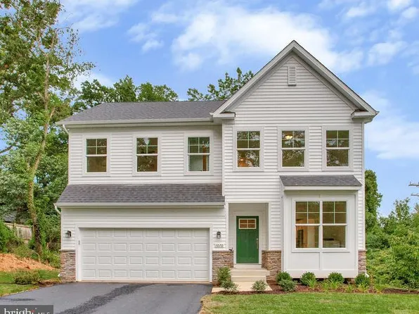 4958 Filbert St, Shady Side, MD 20764