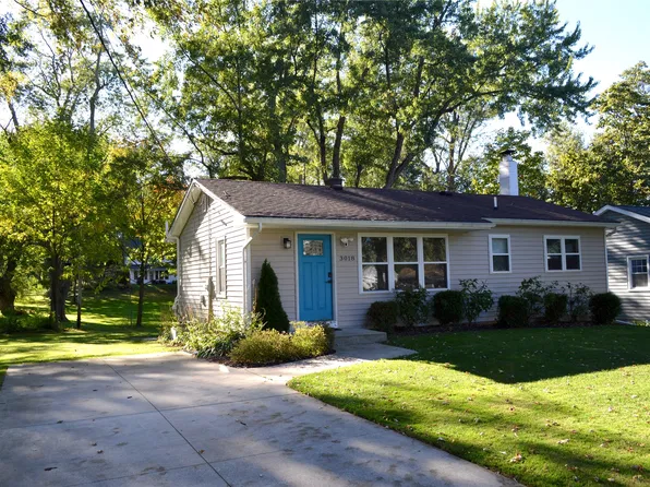 3018 Midland Dr, Erie, PA 16506