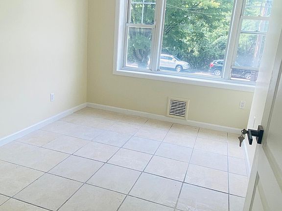 4th image of 1869 Shore Pkwy #2