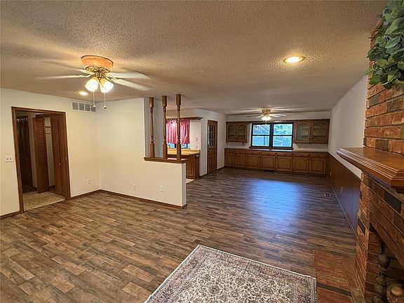 4th image of 808 N Burns St